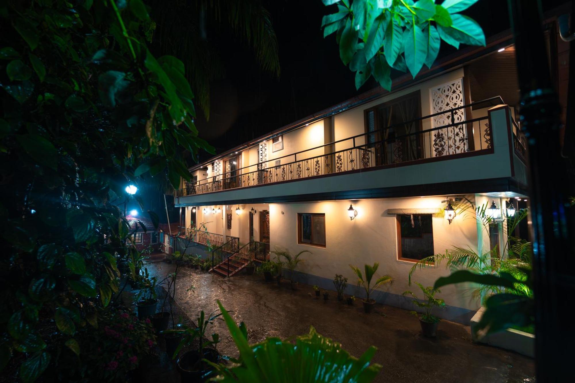 Kingmaker'S Plantation With River Stream Мадикери Экстерьер фото